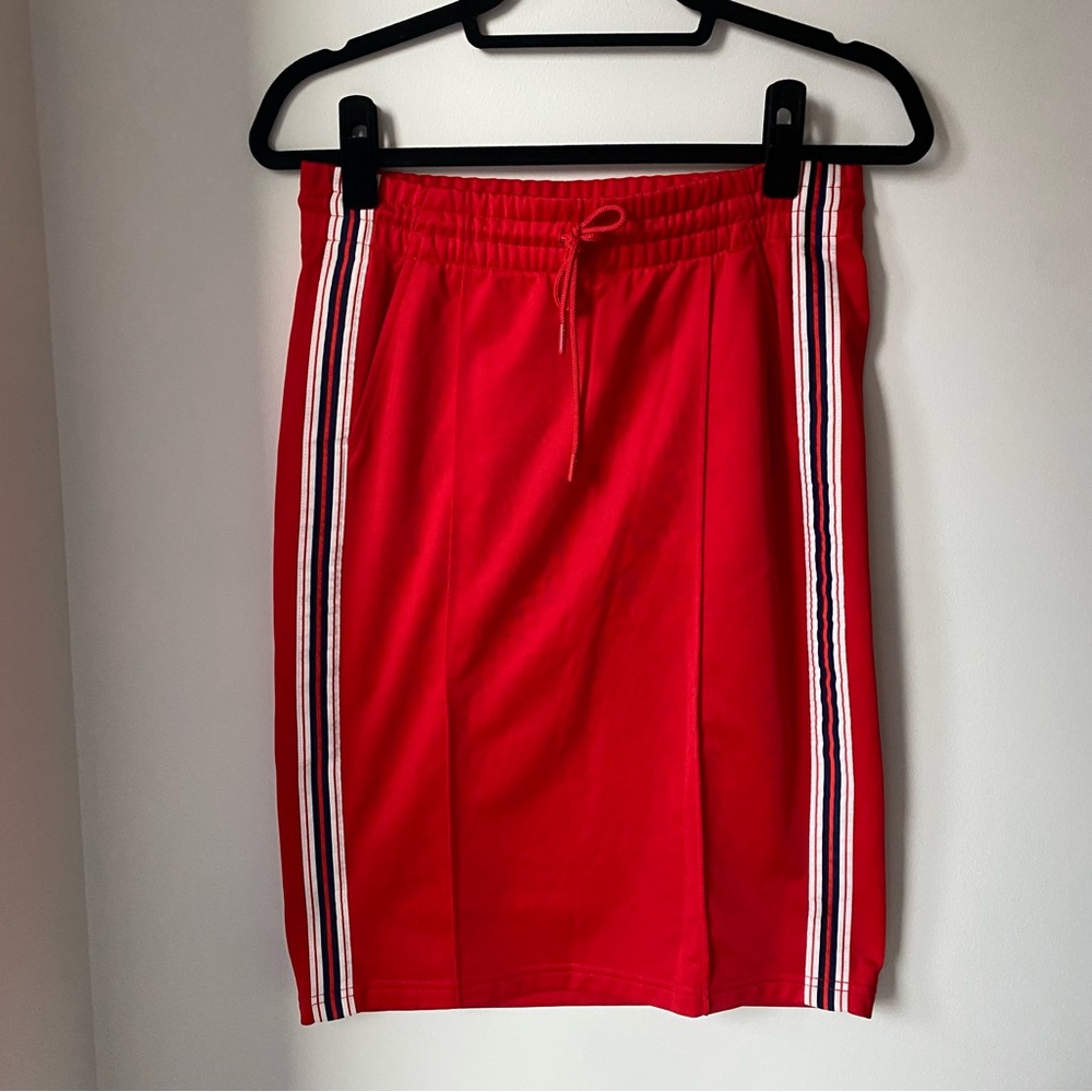 TNA Aritzia Red Racer Skirt